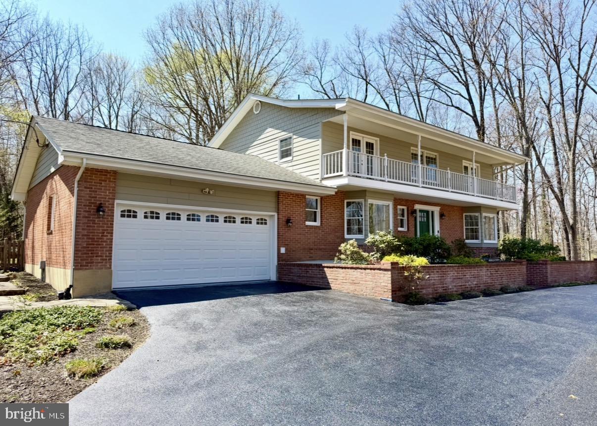 405 Spring Valley Dr Property Photo 1