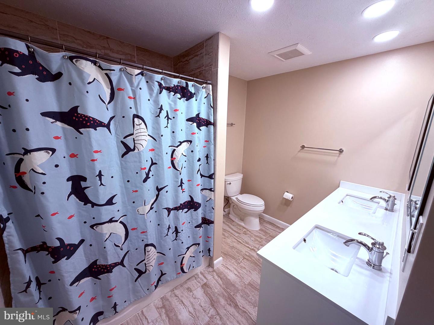 405 Spring Valley Dr Property Photo 24