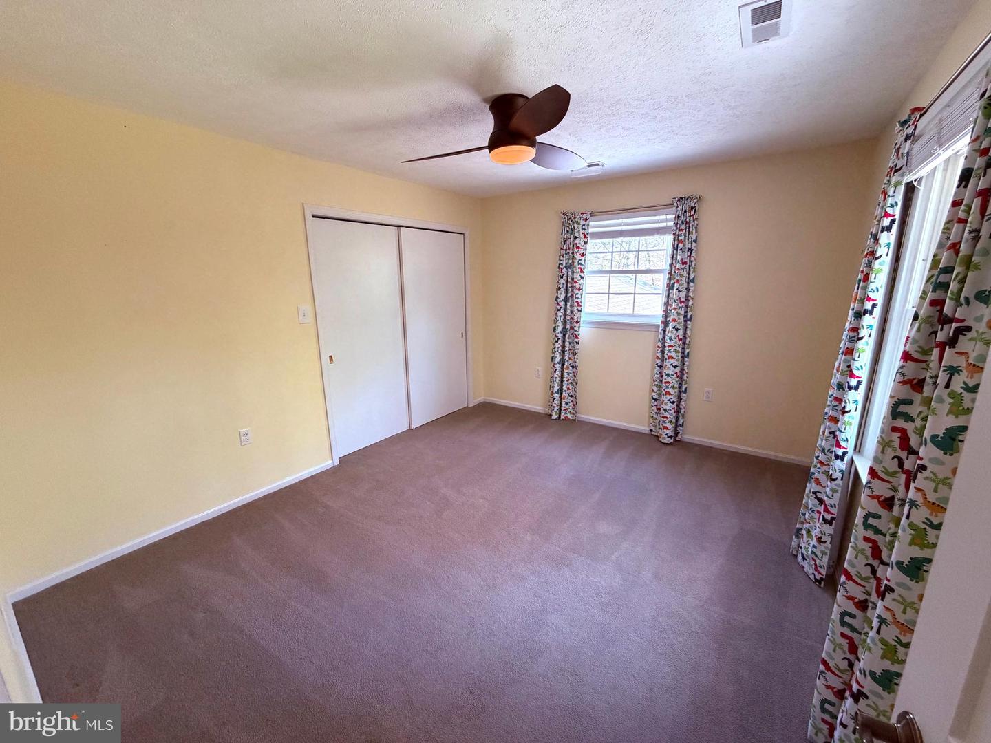 405 Spring Valley Dr Property Photo 29