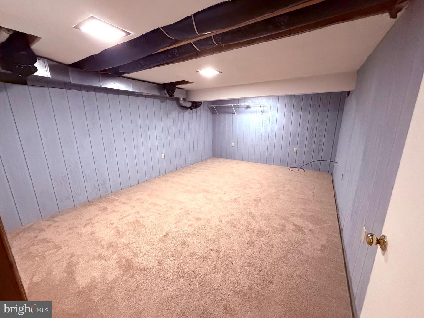405 Spring Valley Dr Property Photo 32