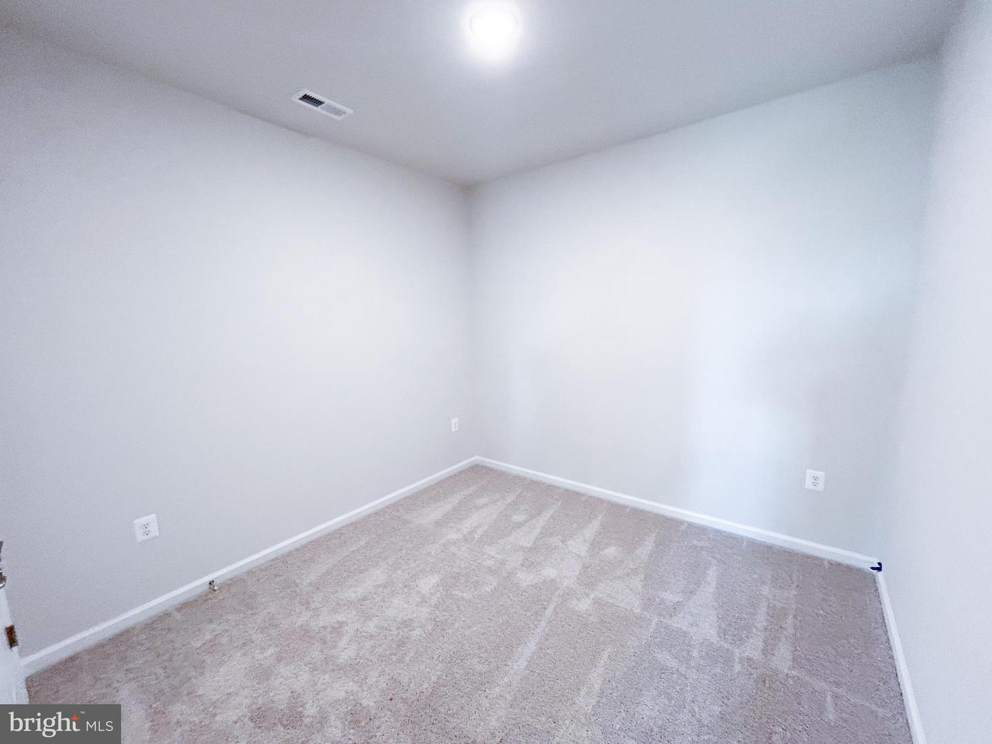 111 Heirloom Way Property Photo 17