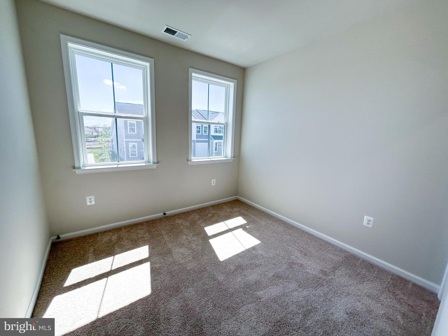 111 Heirloom Way Property Photo 18