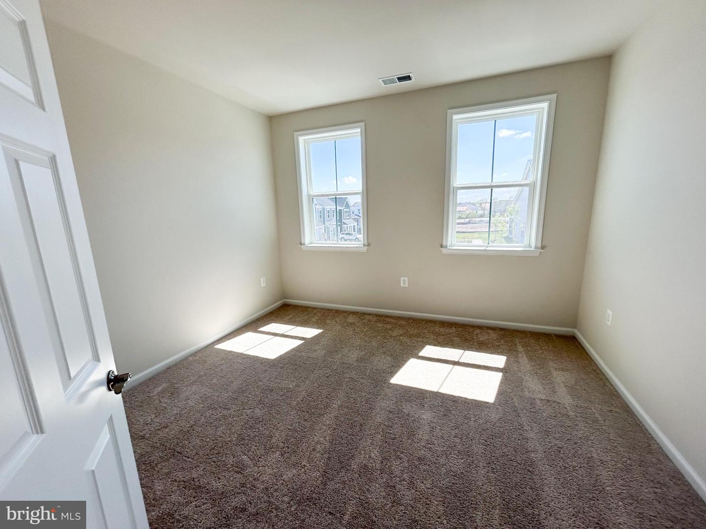 111 Heirloom Way Property Photo 19