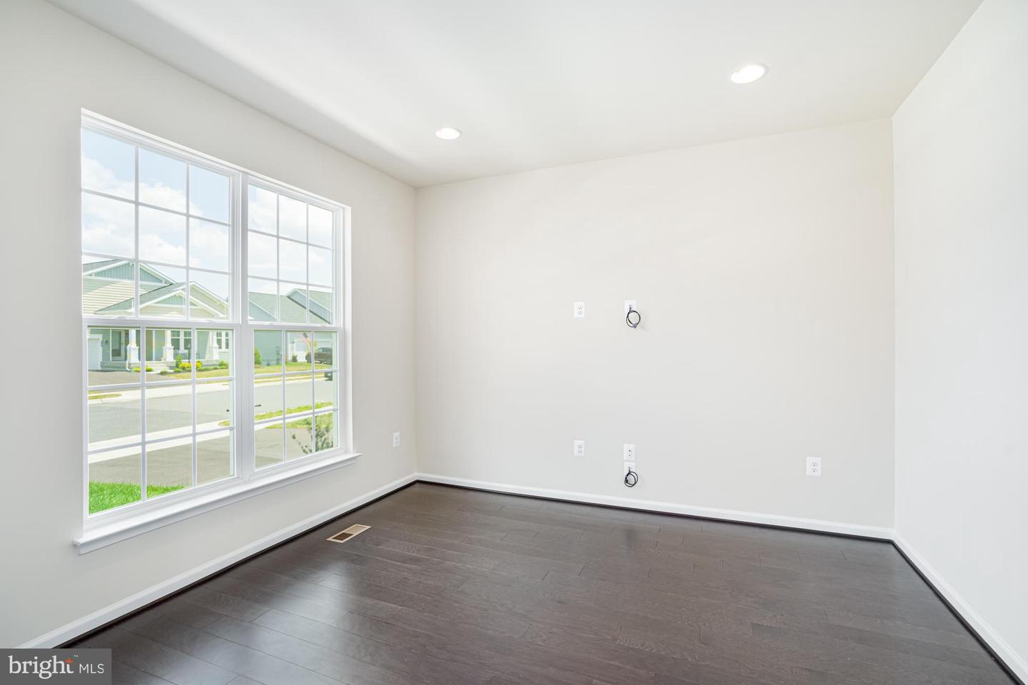 298 Norland Knoll Dr Property Photo 4