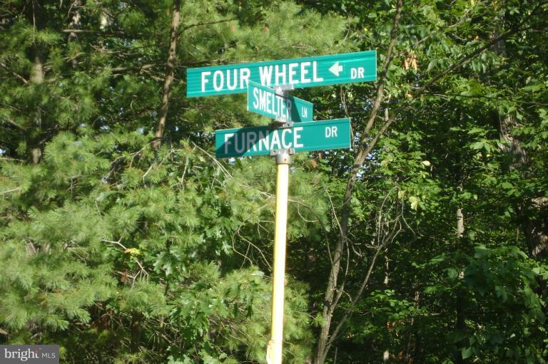 Four Wheel Dr Property Photo 2