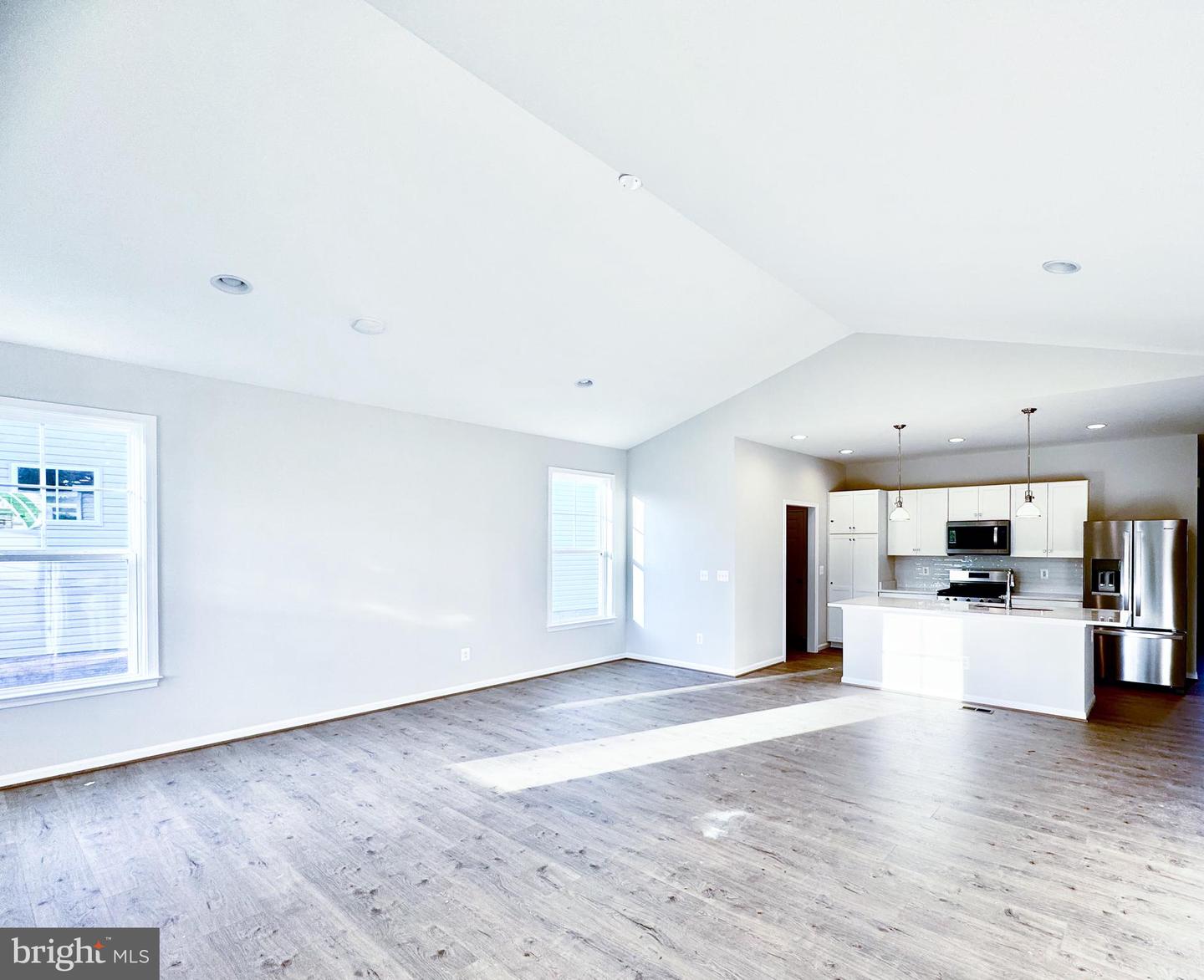 2465 Saffron Crest Dr Property Photo 4