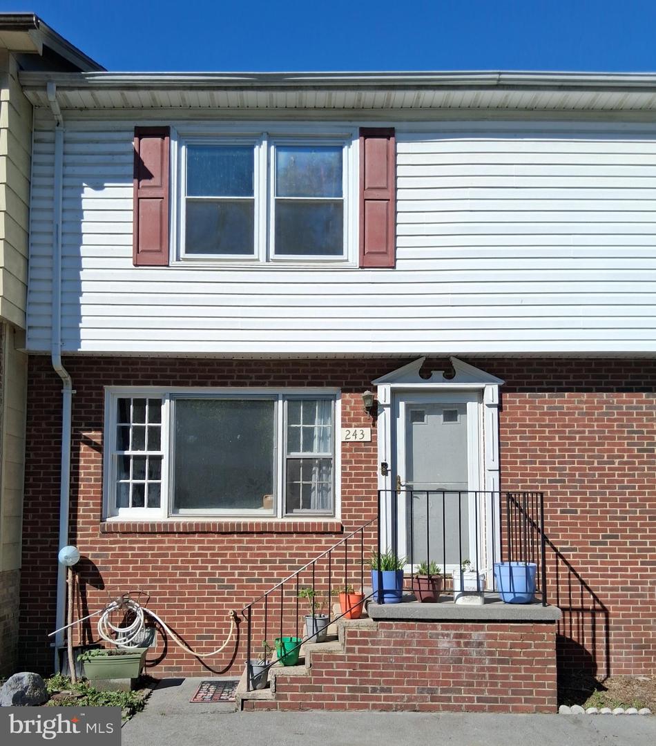 243 BRUNSWICK RD