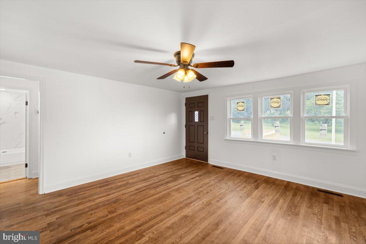 163 Margaret Ln Property Photo 12