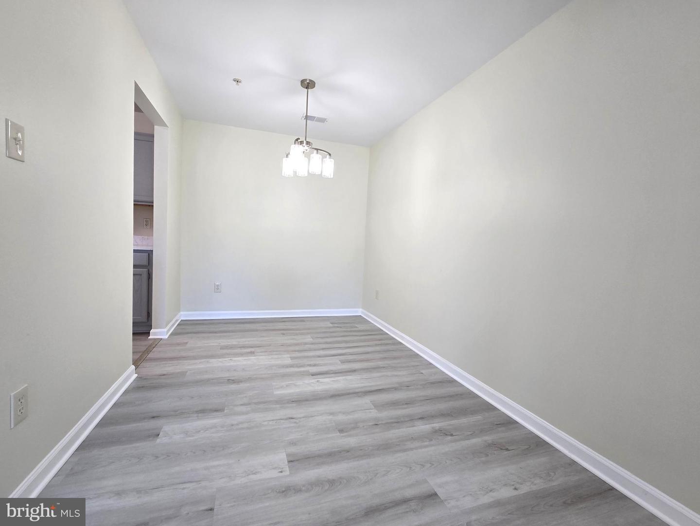 136-8 Brookland Ct #8 Property Photo 13