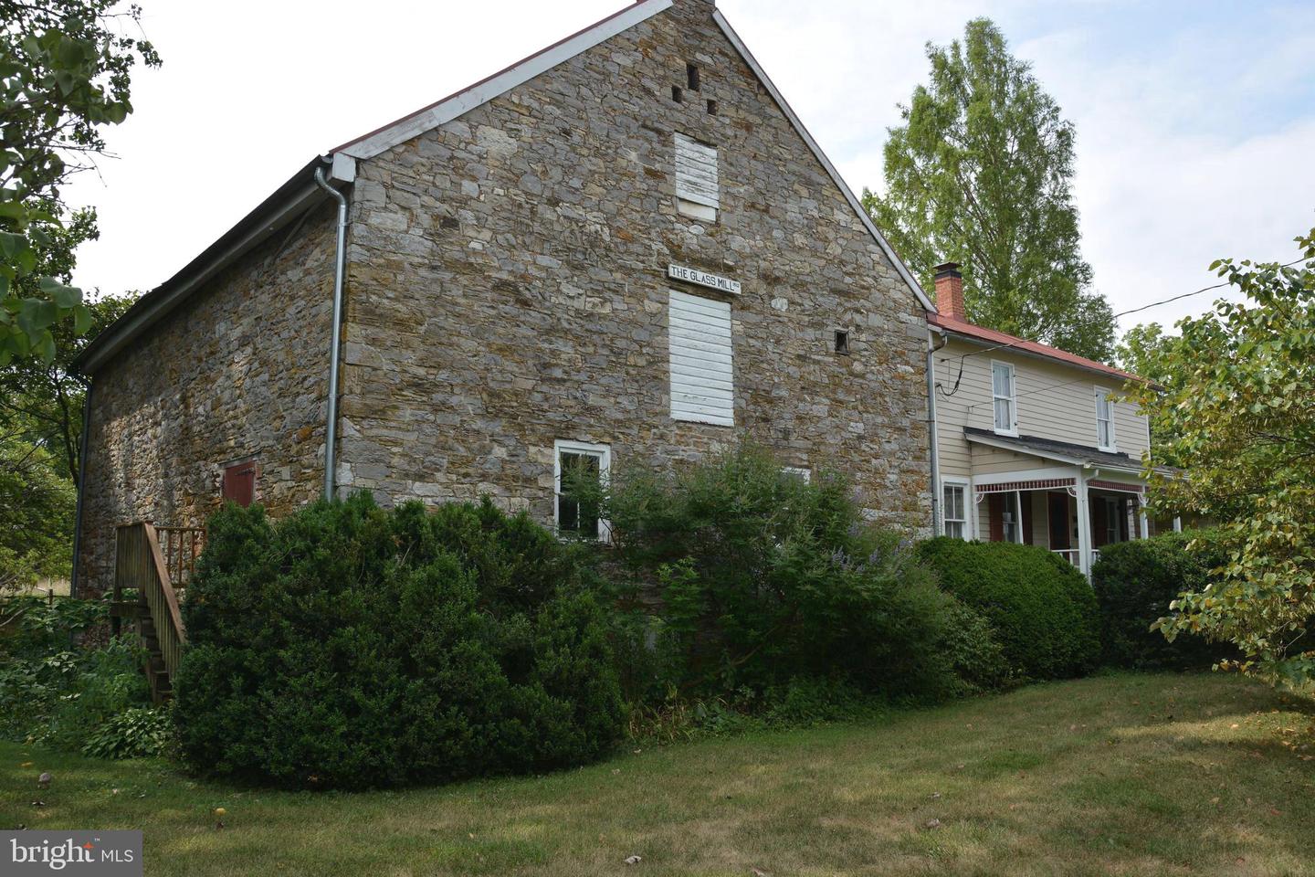 2431 Cedar Creek Grade Property Photo 1