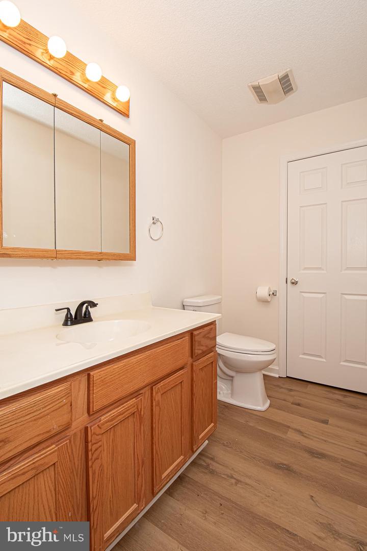 1001 N Timber Ridge Rd Property Photo 29