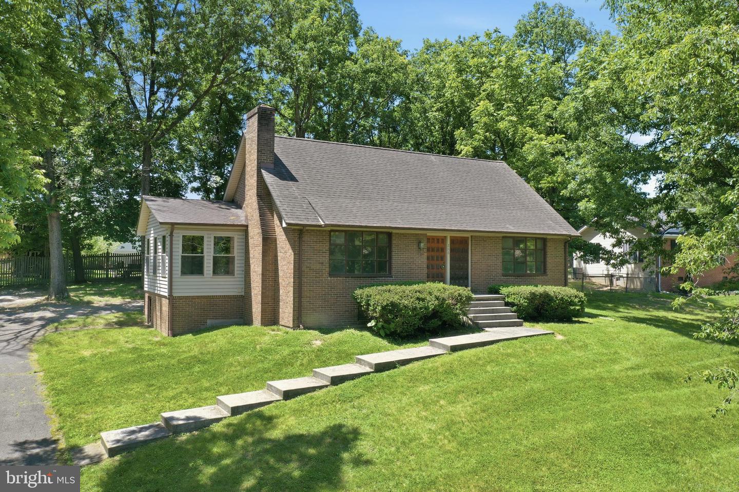 206 Dogwood Rd Property Photo 1
