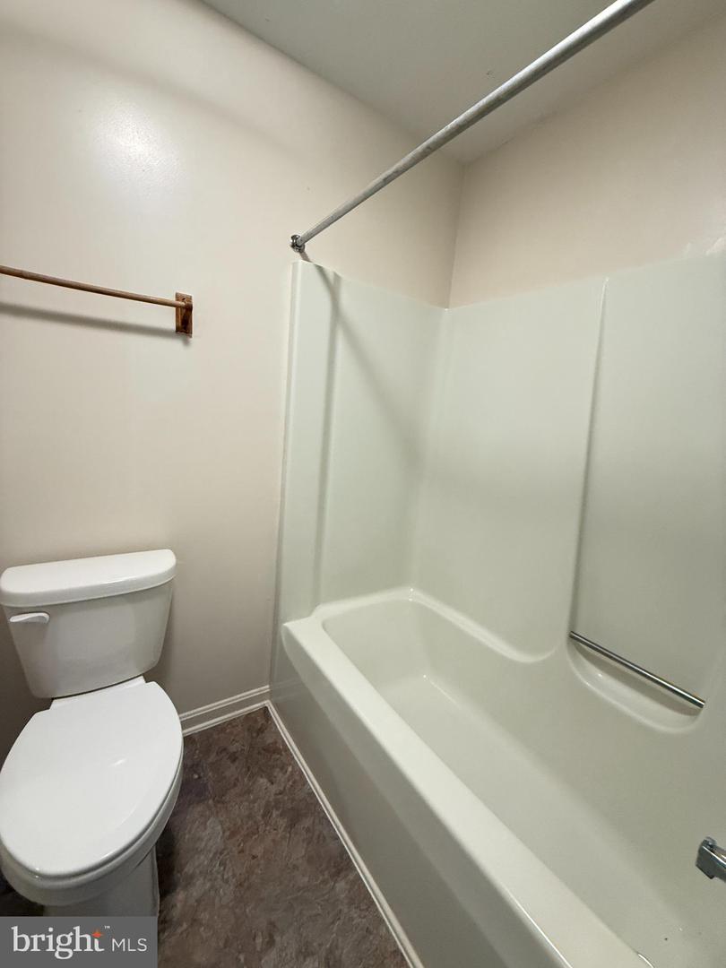 328 Tudor Dr Property Photo 5