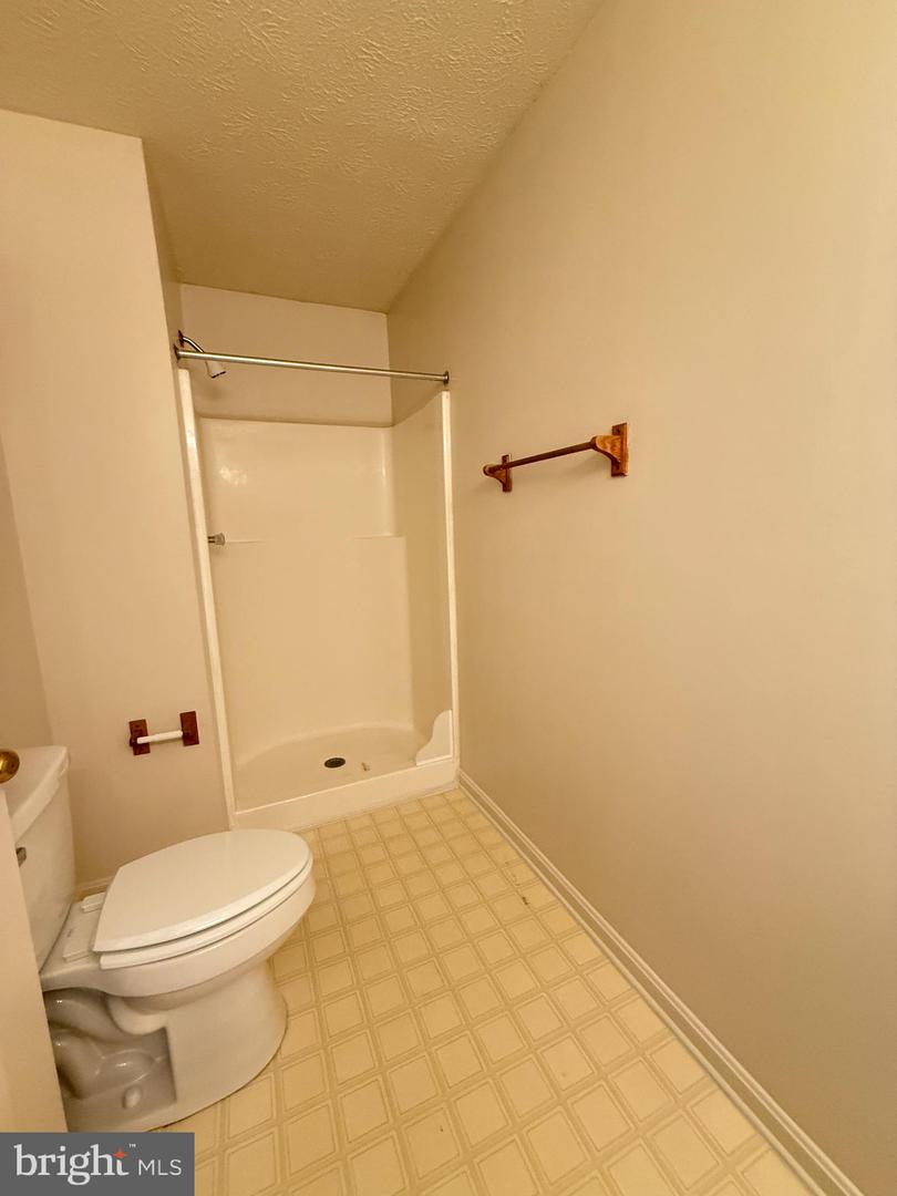 328 Tudor Dr Property Photo 10