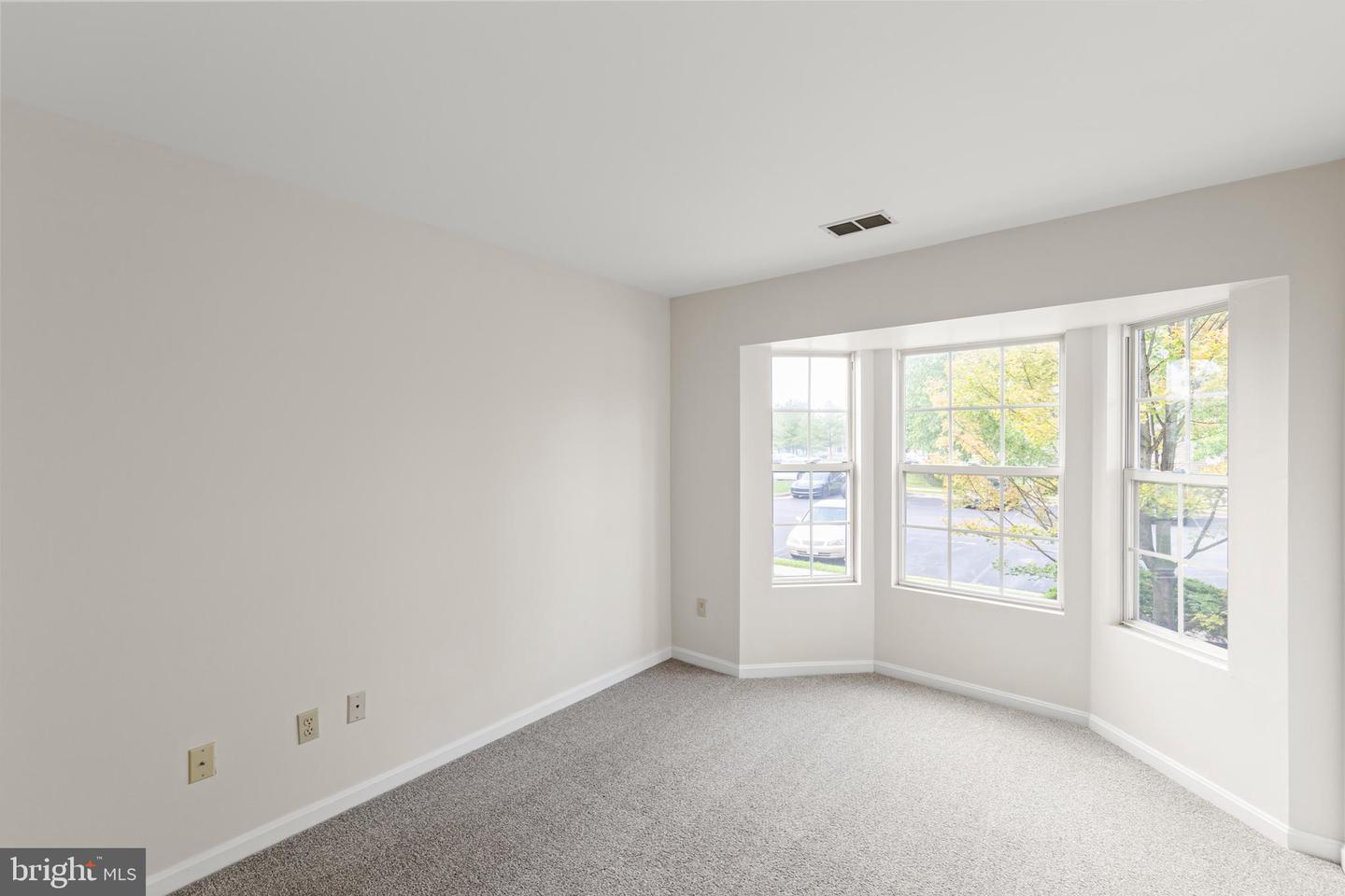111-5 Timberlake Ter #5 Property Photo 10