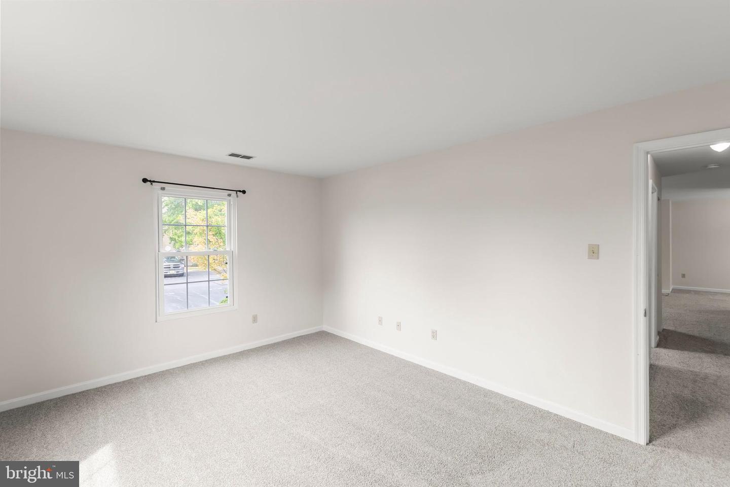 111-5 Timberlake Ter #5 Property Photo 13