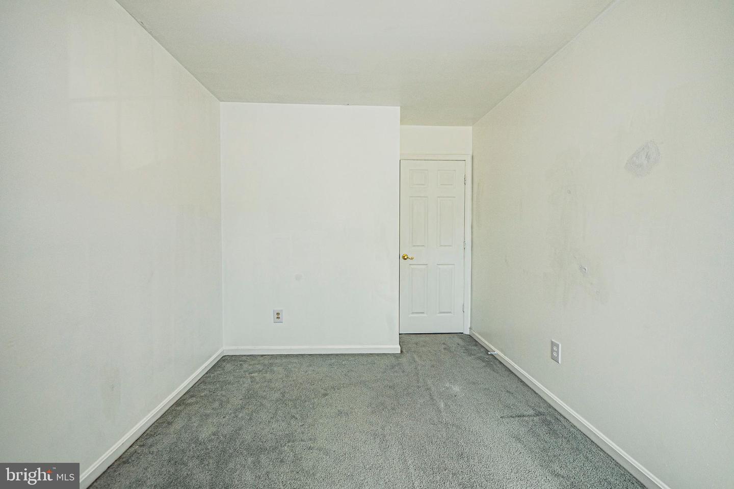 123 Etnam St Property Photo 25