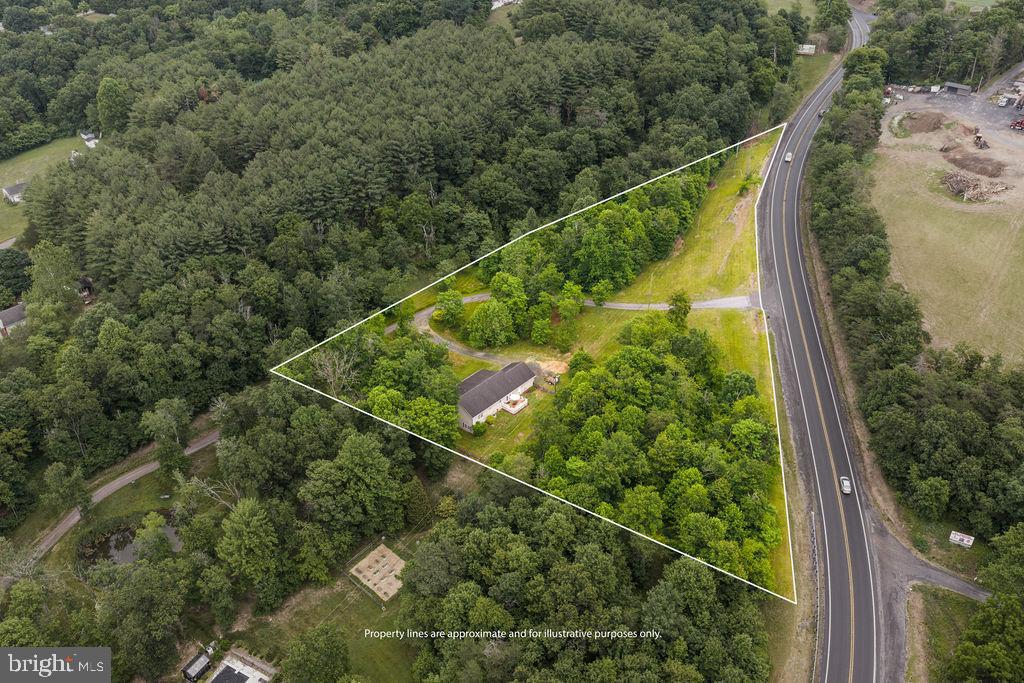 8160 Northwestern Pike Property Photo 1