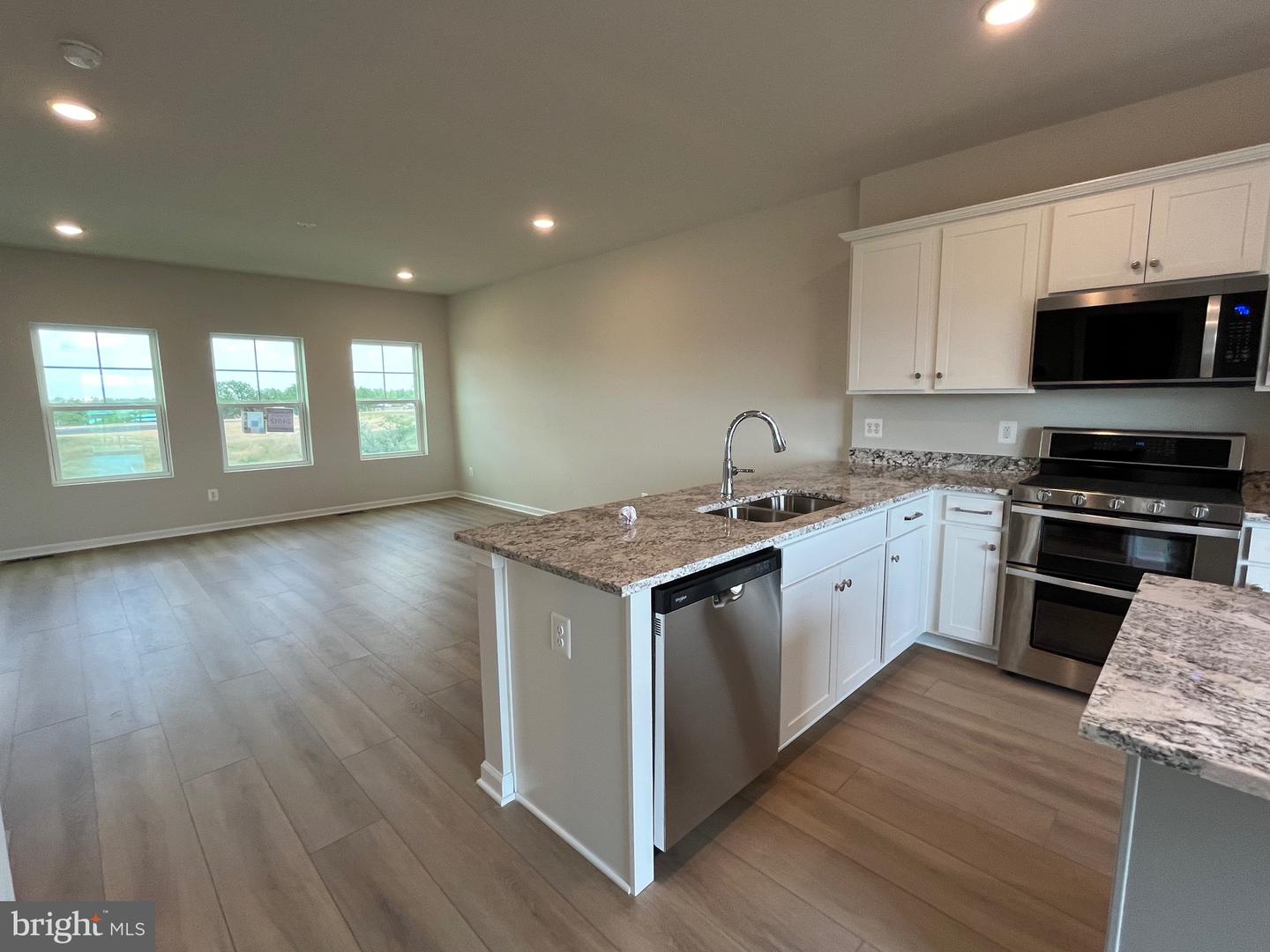 136 Swansong Pl Property Photo 8
