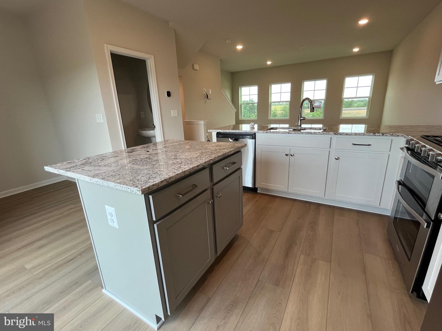 136 Swansong Pl Property Photo 9