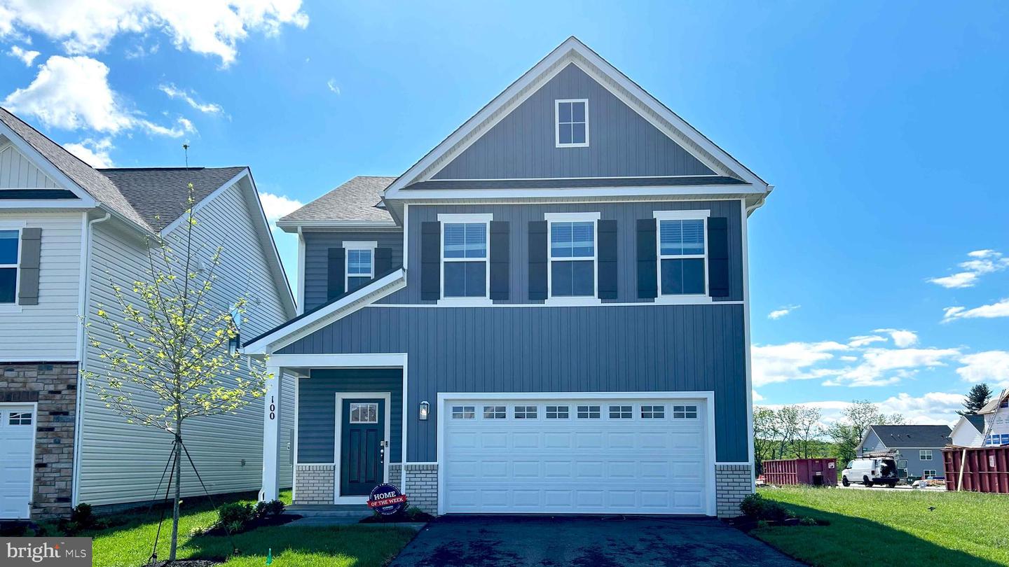 130 Wappinger Ter Property Photo 1