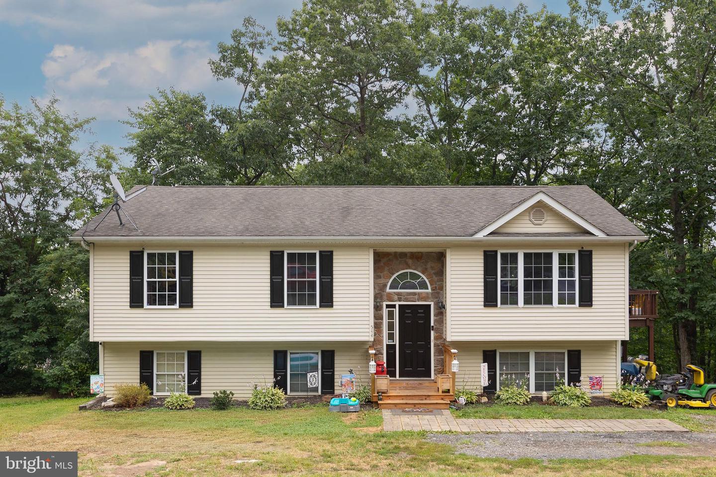 544 Bluebird Trl Property Photo 1