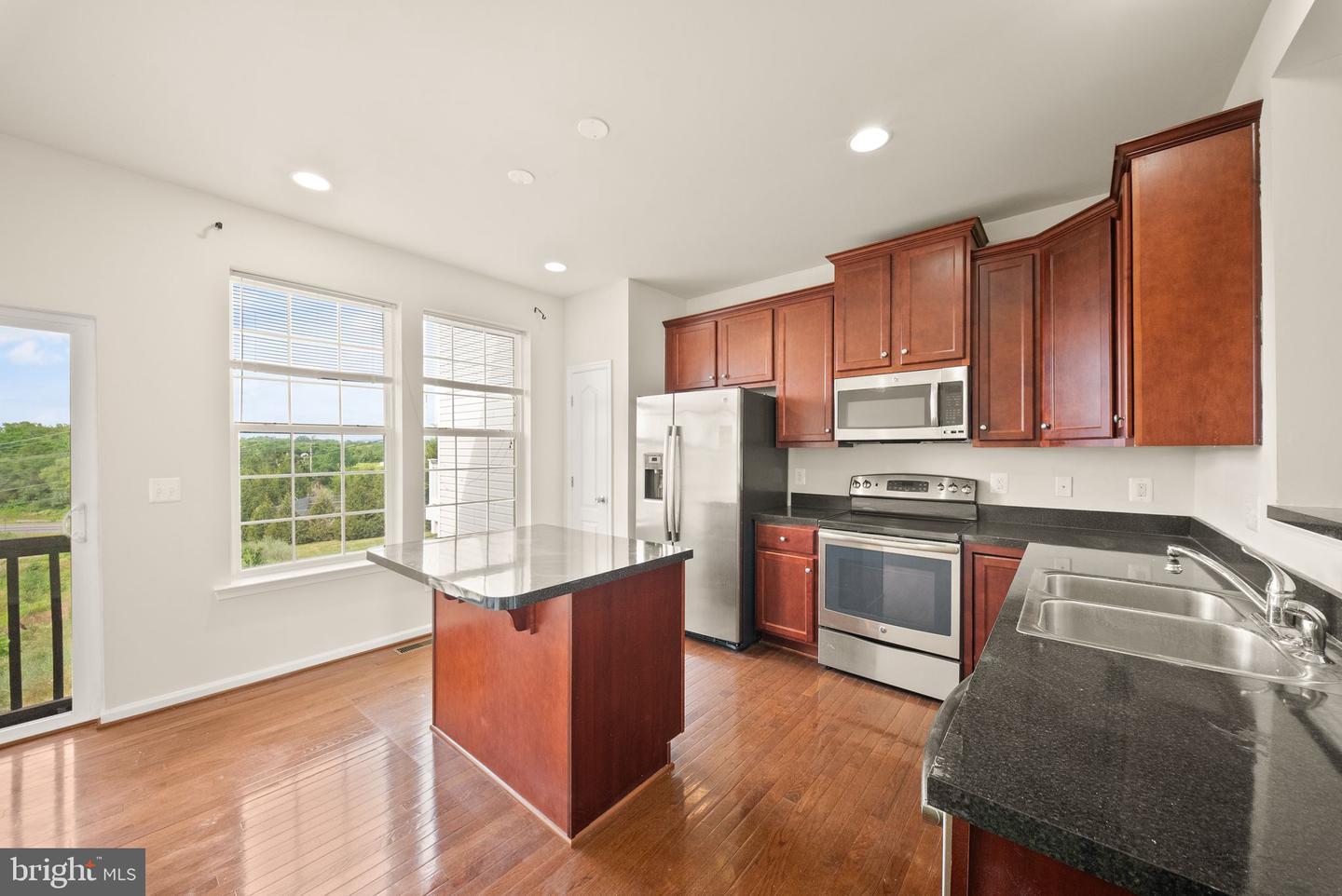 241 Schramm Loop Property Photo 9