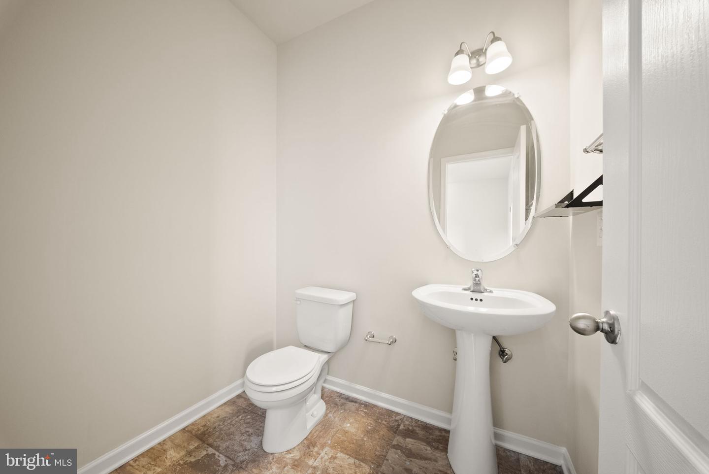 241 Schramm Loop Property Photo 37
