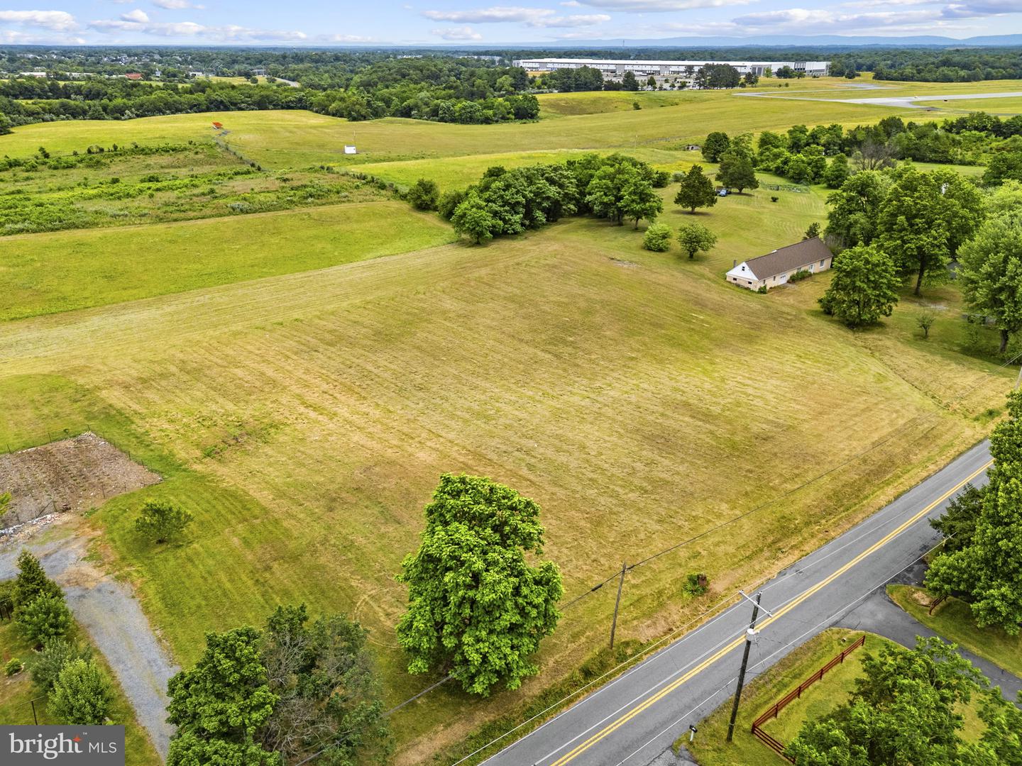 135 & 171 Bufflick Rd Property Photo 4