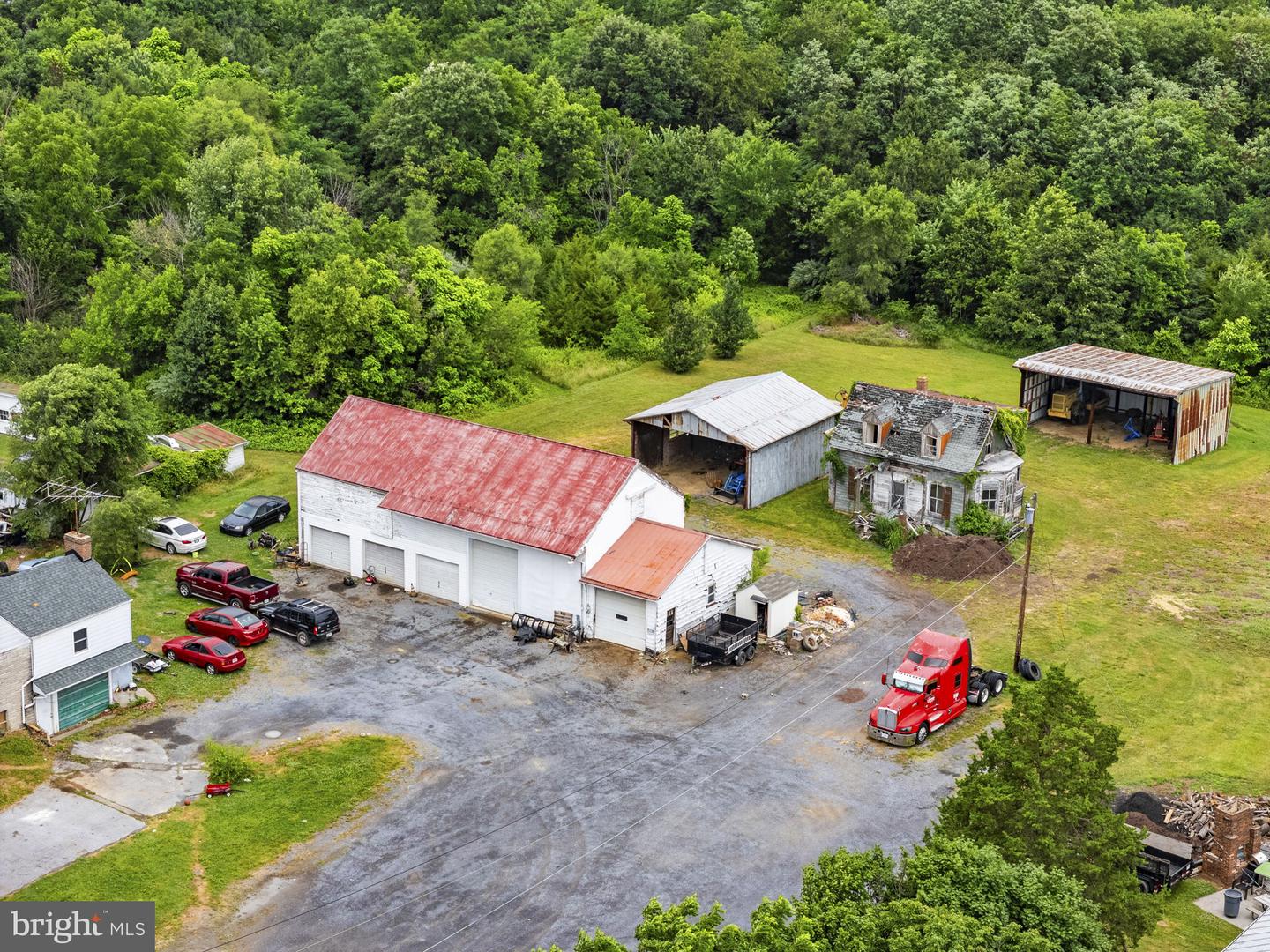 135 & 171 Bufflick Rd Property Photo 12