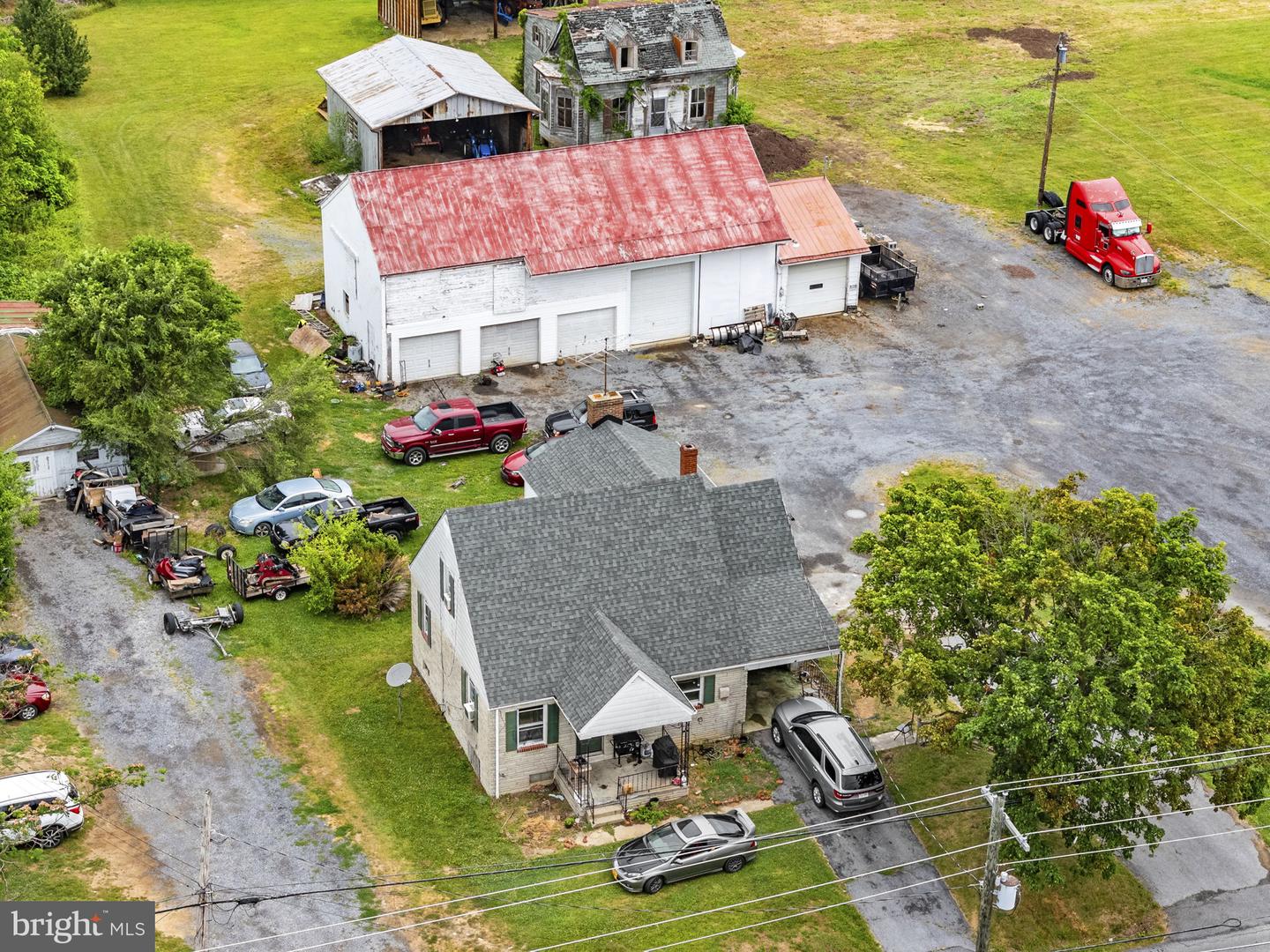 135 & 171 Bufflick Rd Property Photo 14