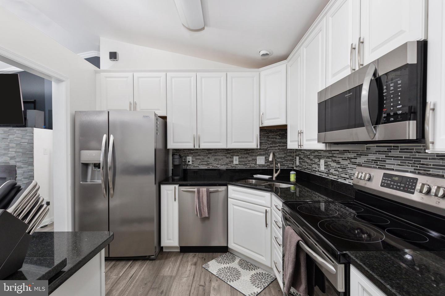 110 Brookland Ct #10 Property Photo 12