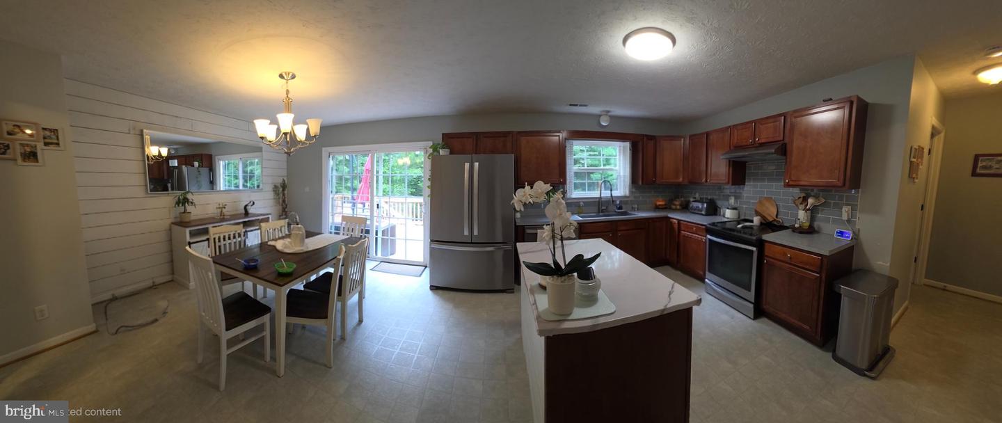 112 Ashley Dr Property Photo 44