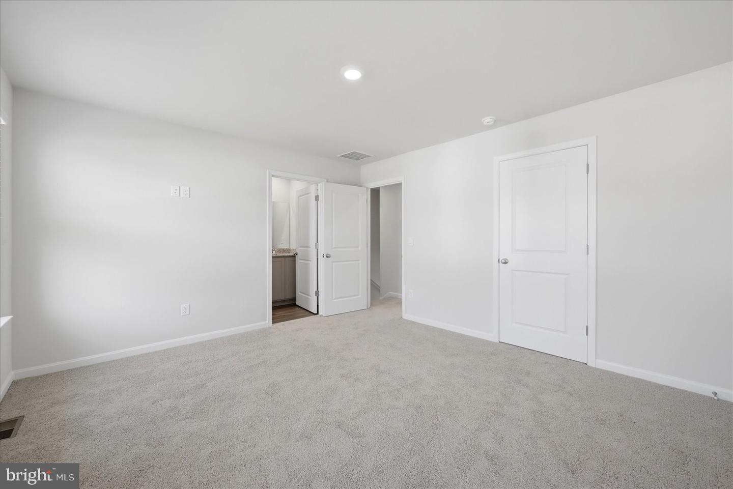 122 Bowers St Property Photo 24