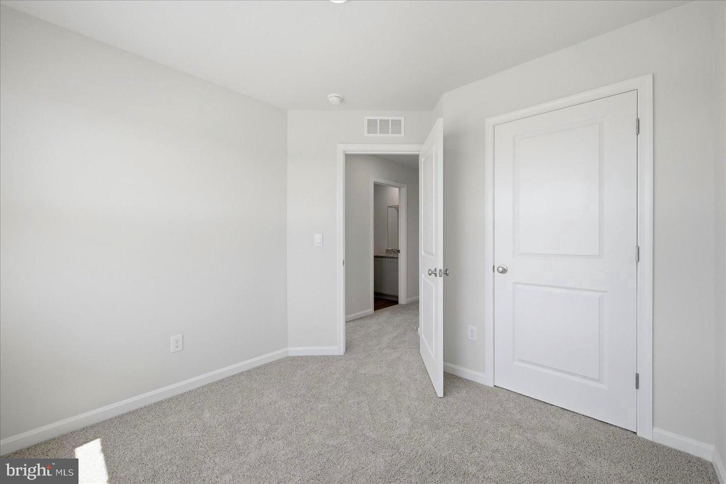 122 Bowers St Property Photo 32