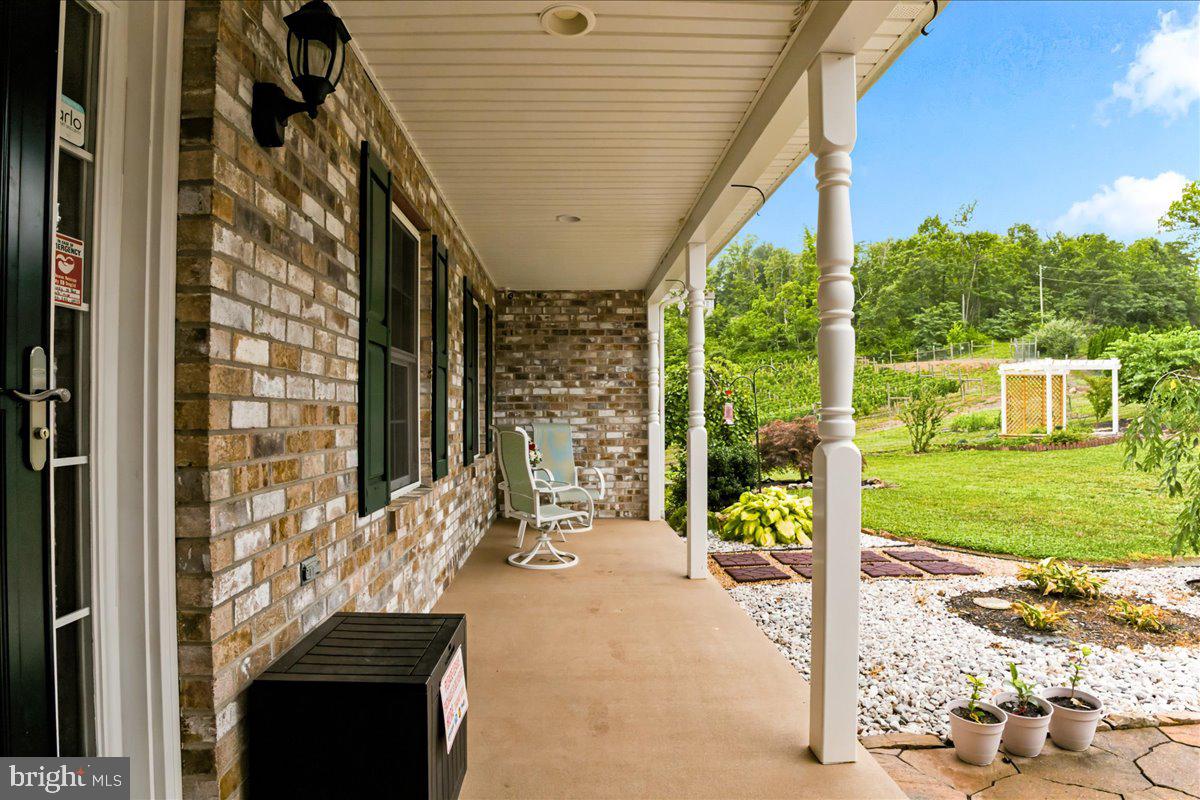 1309 Redland Rd Property Photo 5