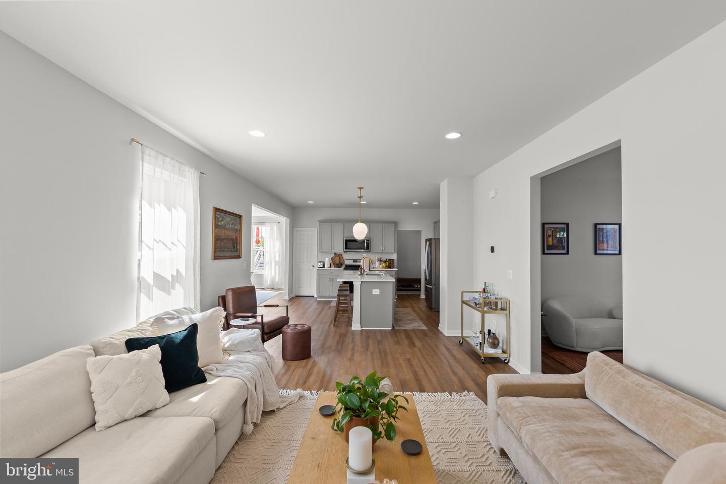 242 Barrister St Property Photo 13