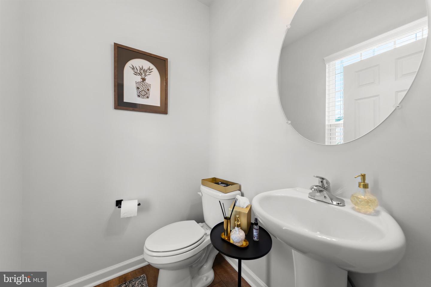 242 Barrister St Property Photo 23