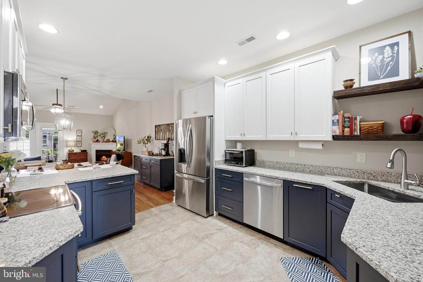108 Bayberry Ct Property Photo 16