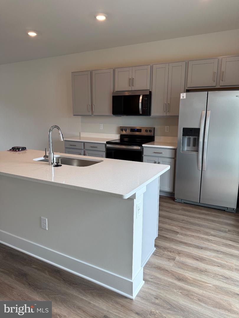 178 Sioux Loop Property Photo 4