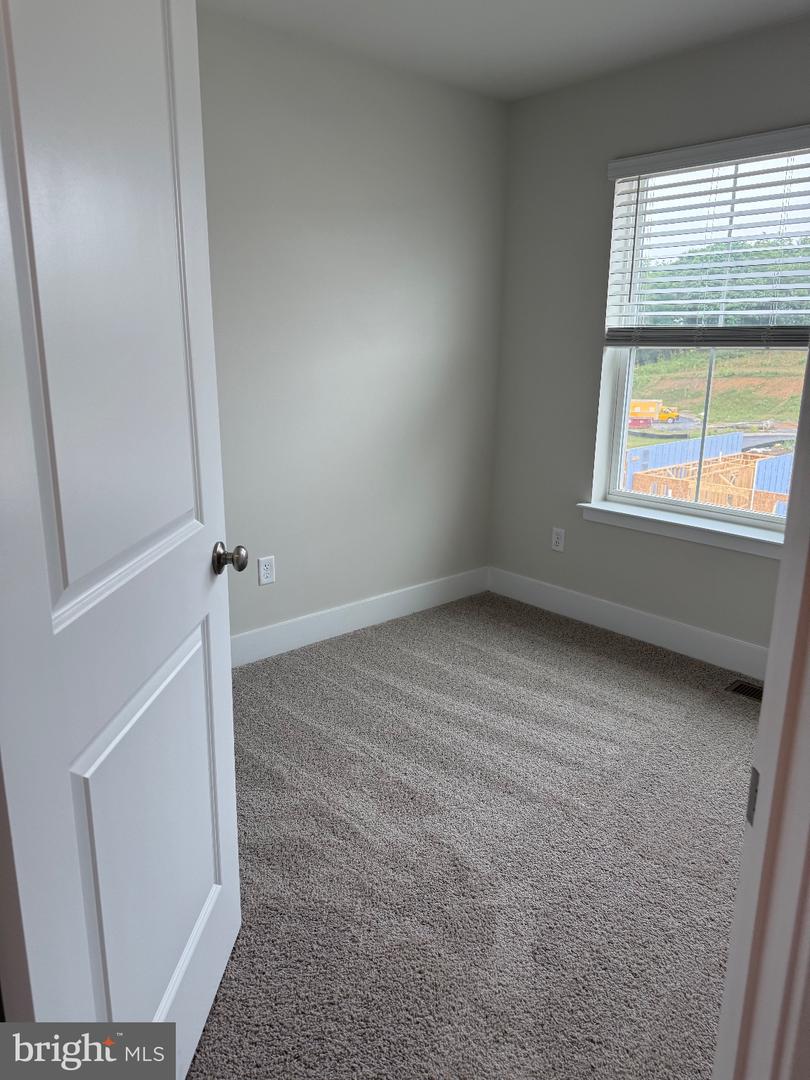 178 Sioux Loop Property Photo 9