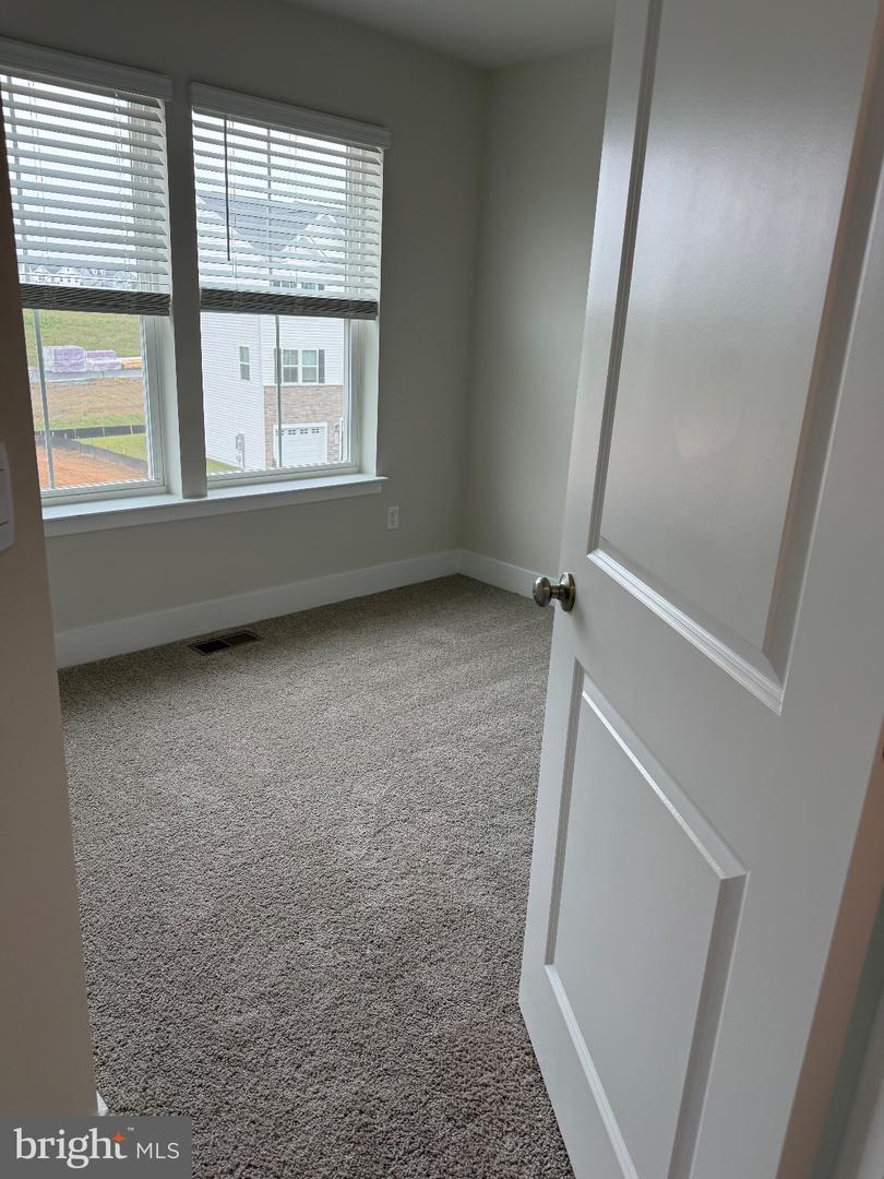 178 Sioux Loop Property Photo 12