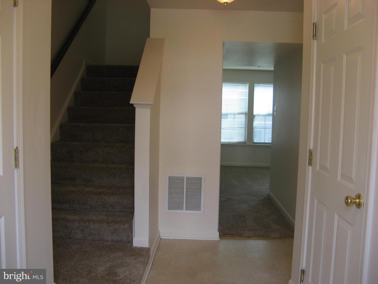 108 Monticello Sq Property Photo 3