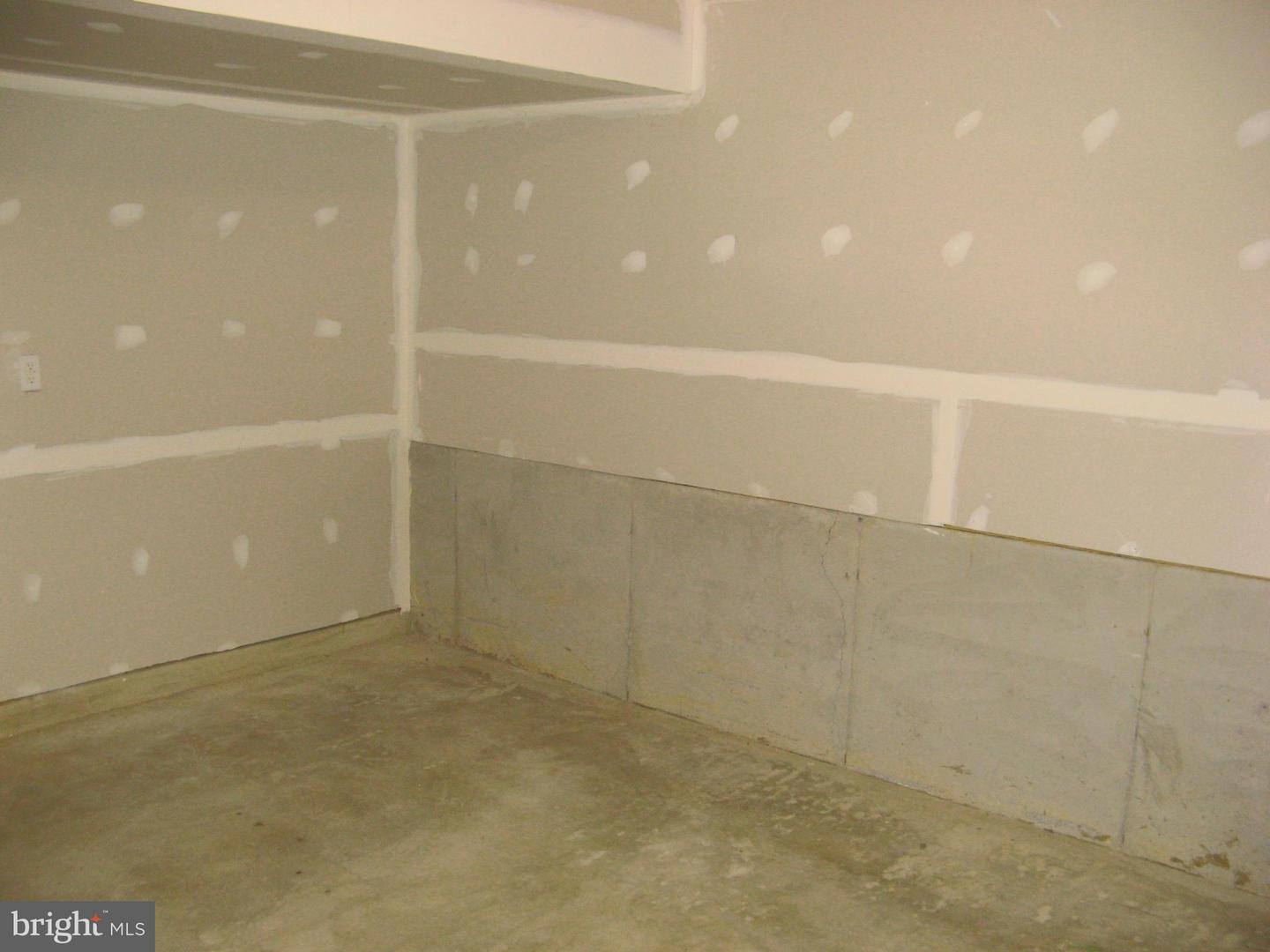 108 Monticello Sq Property Photo 7