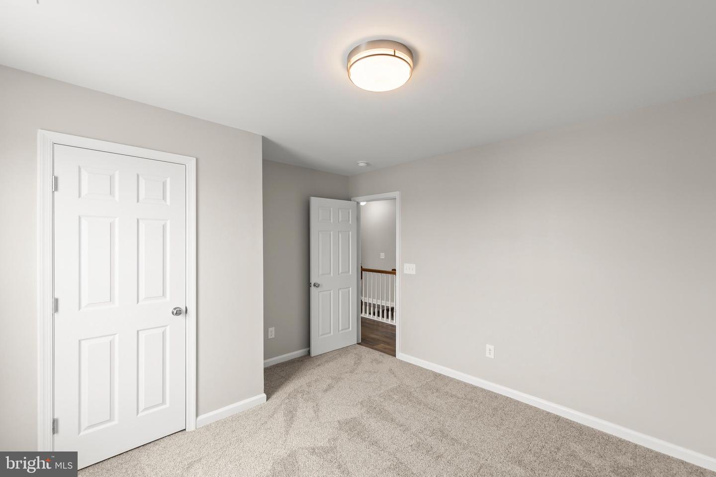 107 Norwich Ct Property Photo 28