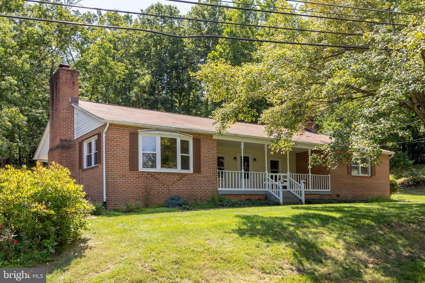 820 Cedar Grove Rd Property Photo 1