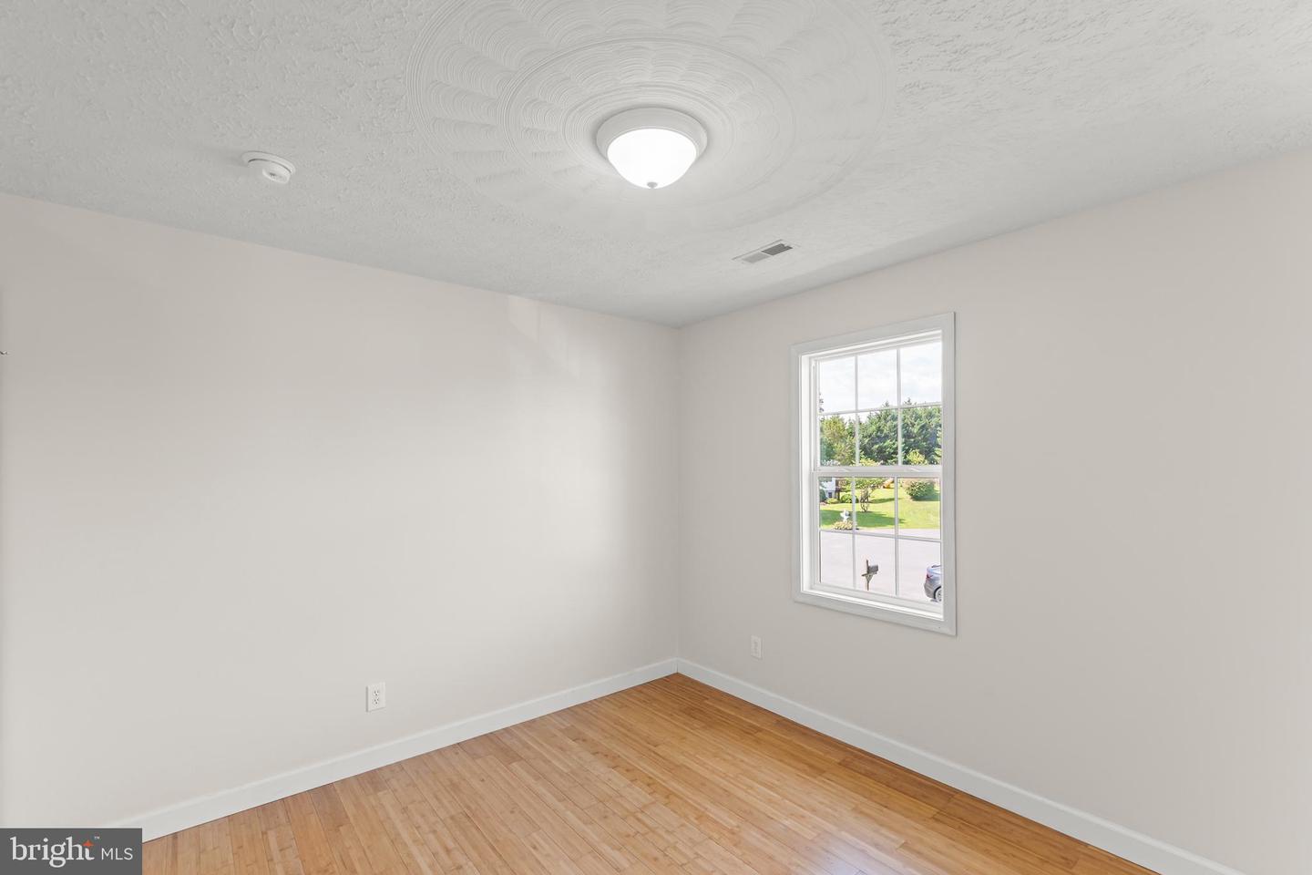 105 Vale Ct Property Photo 38