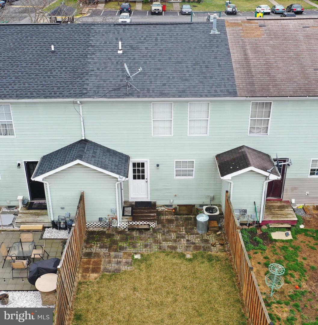 311 Willowbrook Ct Property Photo 4
