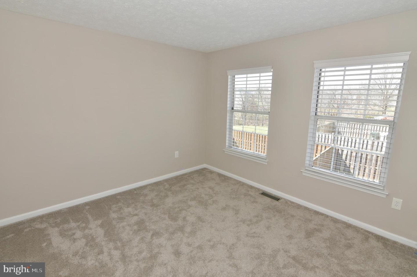 311 Willowbrook Ct Property Photo 24