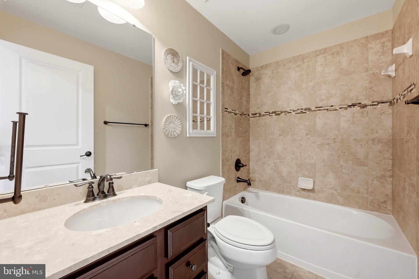 105 Fritillary Ct Property Photo 22